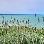 Fenyves Landhuis Balatonakarattya