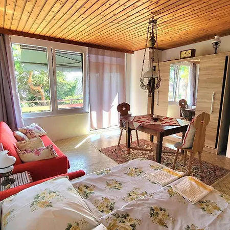 カントリーハウス Fenyves バラトンアカラッチャ