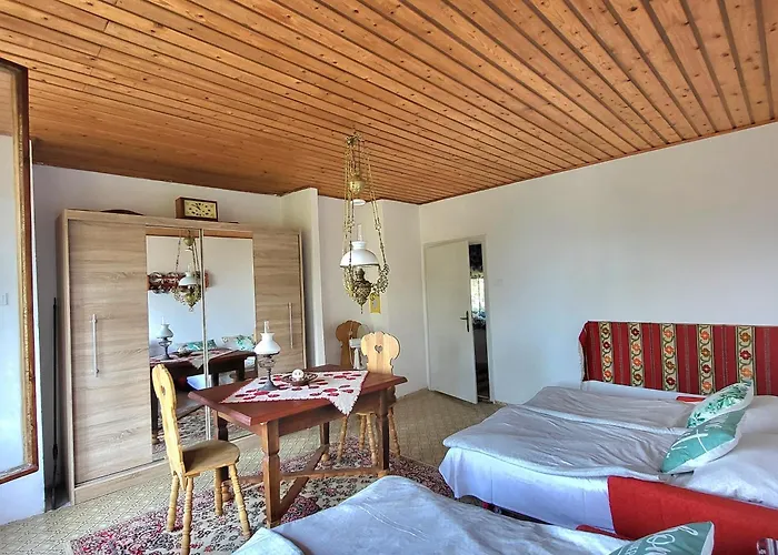 カントリーハウス Fenyves バラトンアカラッチャ