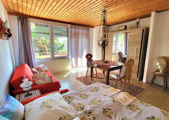 カントリーハウス Fenyves バラトンアカラッチャ